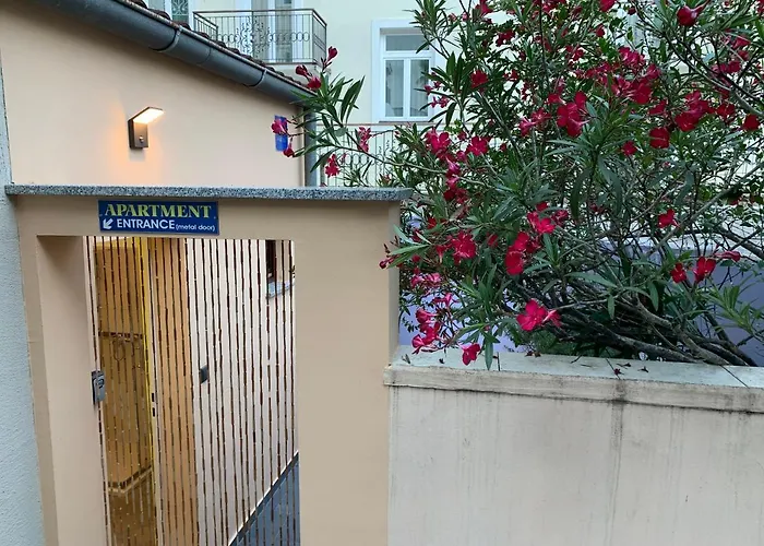 Opatija Central Studio Apartment * Abbázia